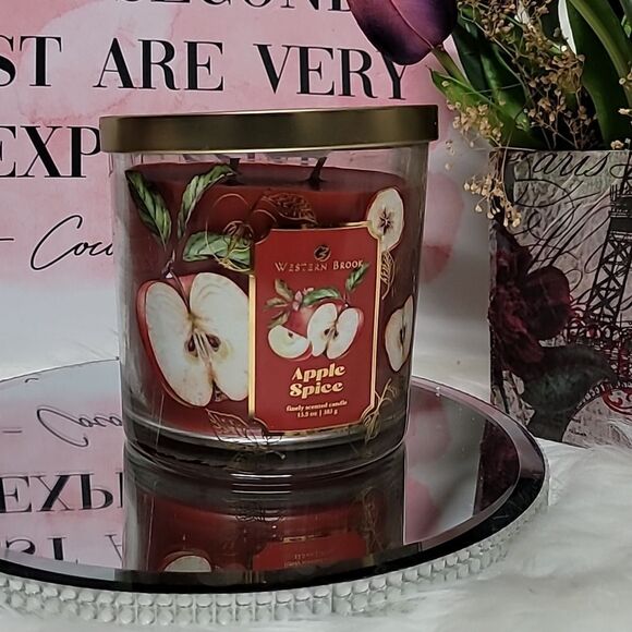 Western Brook APPLE SPICE Scented Candle 13.5 OZ - 383 G - Picture 2 of 4
